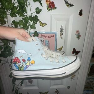 Mushroom converses